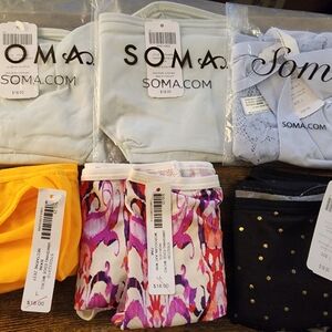 Soma vanishing edge nwt panties lot large